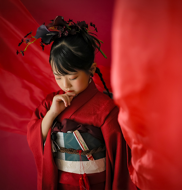 アンティーク着物を着た子ども